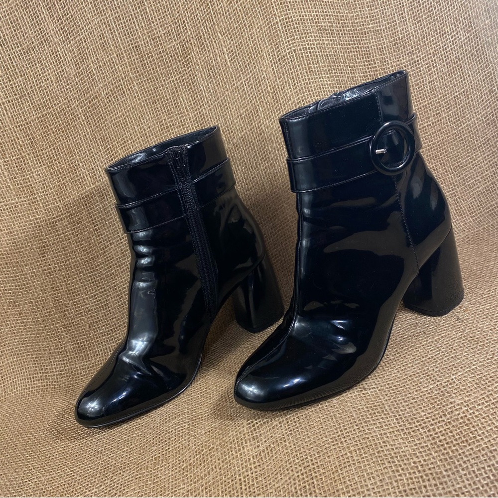Steve Madden black ankle boots high heels booties faux patent leather zip 9.5 M